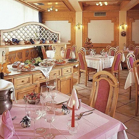 Italia 3*