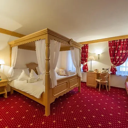 Italia Hotel 3*